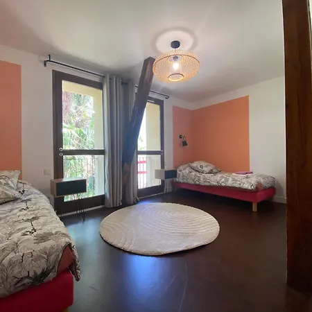 Le Cot A Partager Bed & Breakfast