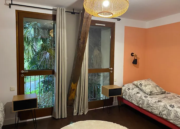 Le Cot A Partager Bed & Breakfast